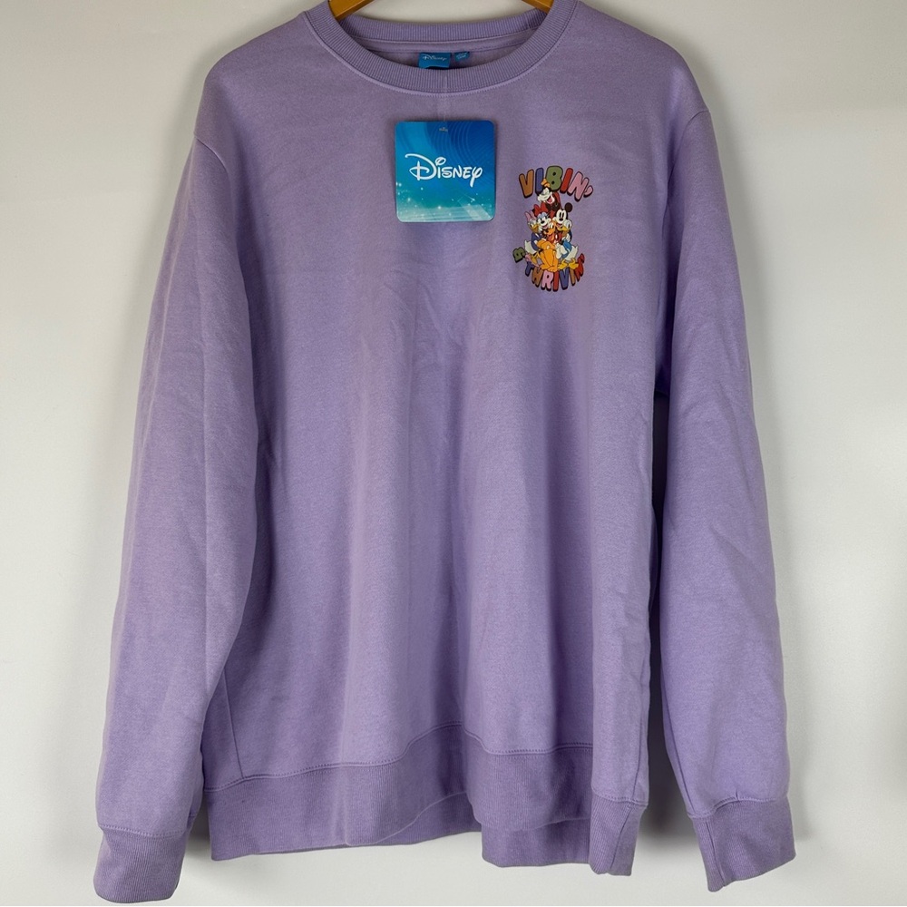 NWT Disney Vibin’ and Thrivin’ Mickey and Friends Crewneck Sweatshirt‎ Unisex XL